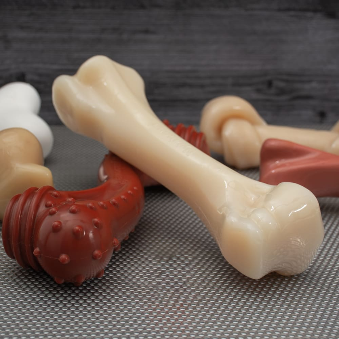 Nylabone Juguete Power Chew Hueso Monster Pollo